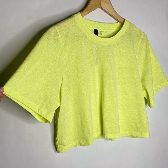 lululemon athletica Tops - Lululemon Cropped T-Shirt